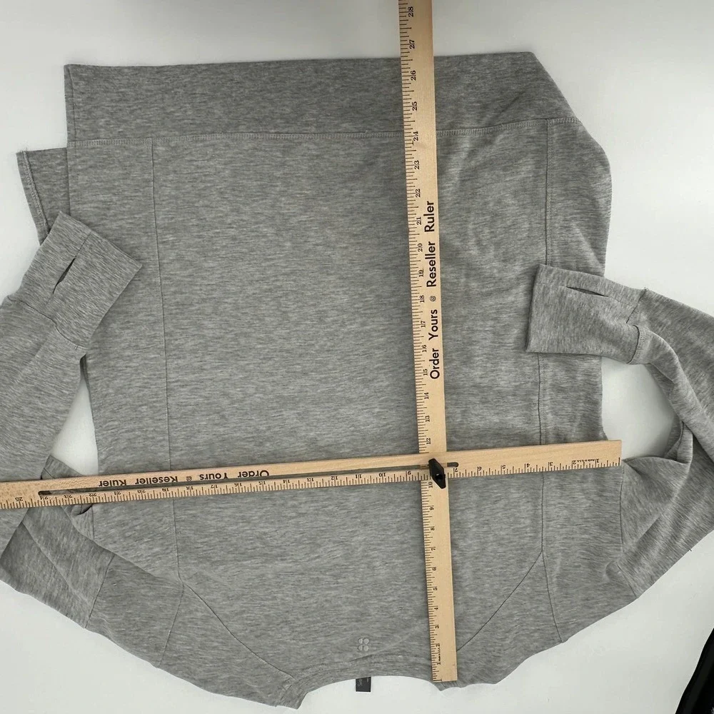 Sweaty Betty Gray Long Sleeve Crew Sweatshirt Top Split side Small